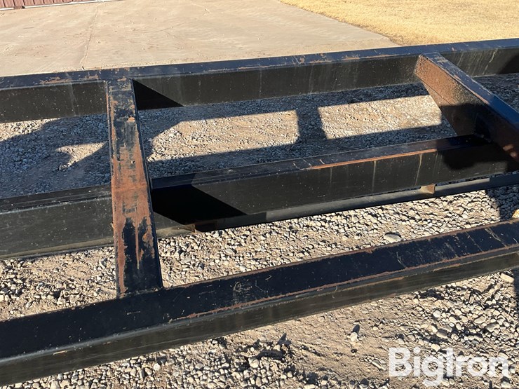 klipp-welding-32’-t/a-header-trailer-image-10