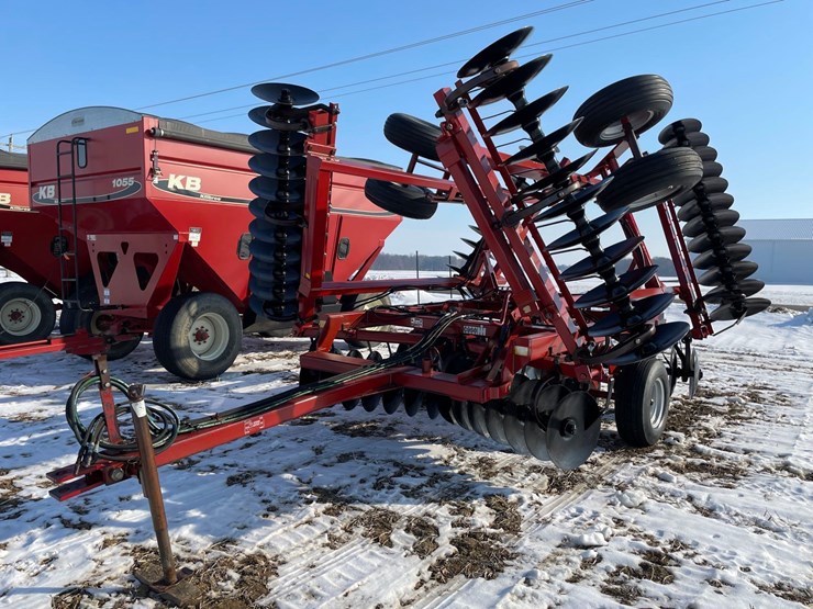 case-ih-3900-image-1