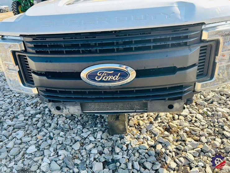 2018-ford-f550-image-14