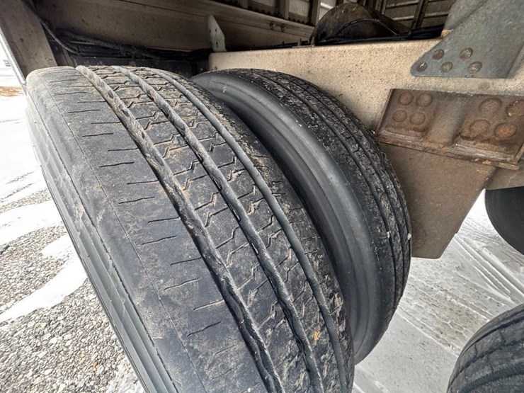 2017-timpte-hopper-bottom-image-11