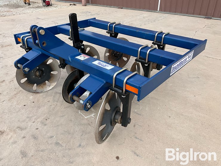 blu-jet-track-master-image-1