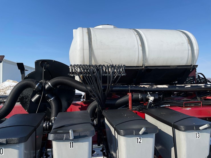 case-ih-1200-image-11