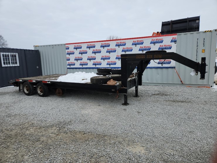 gooseneck-trailer,-17'6"-deck,-2'-dovetail,-3-axle-image-1