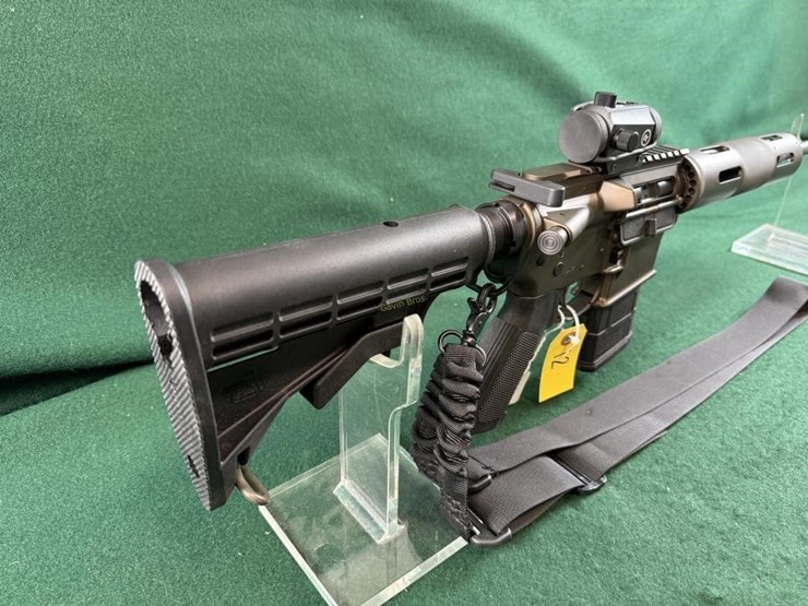 bushmaster-mdl.xm15-e2s-5.56-rifle-image-2