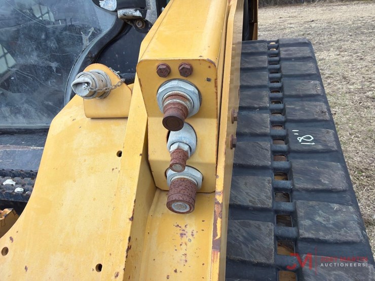 2015-caterpillar-299d-image-11