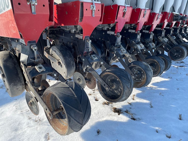 case-ih-1200-image-16