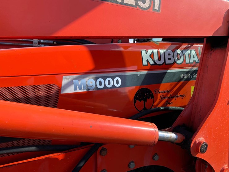 2003-kubota-m9000dtc-image-3