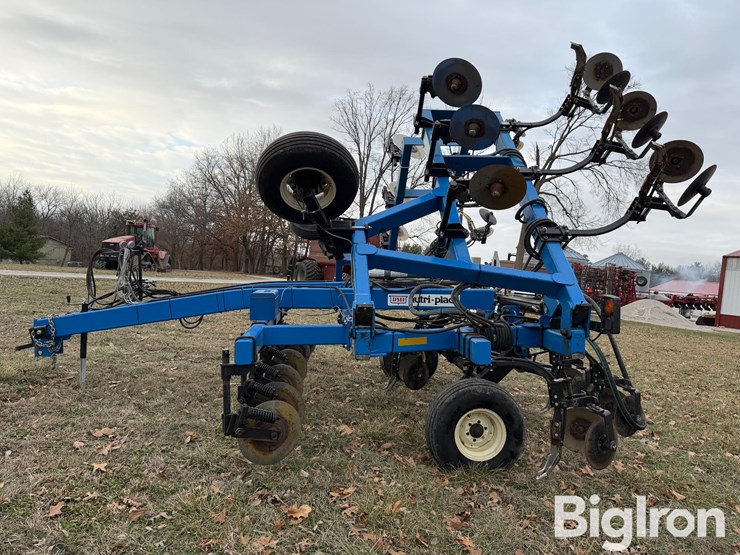 2004-dmi-4300-image-8