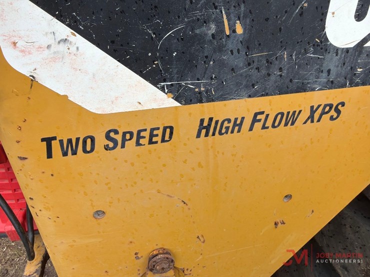 2015-caterpillar-299d-image-25