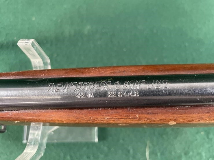 mossberg-mdl.42m-22-s,-l-or-lr-rifle-image-12