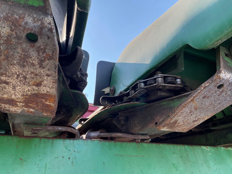 john-deere-693-image-11