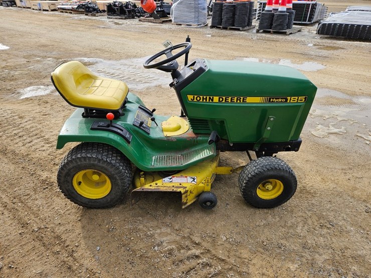 john-deere-185-image-27