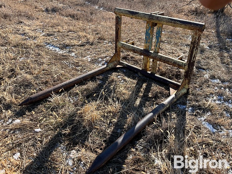 3-pt-heavy-duty-bale-carrier-image-5