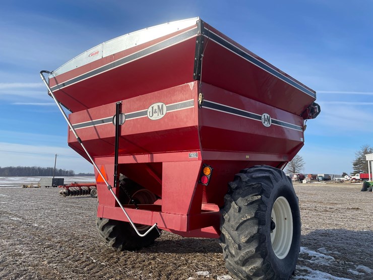 2012-j&m-620-image-11