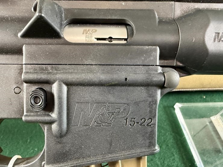smith-&-wesson-m&p15-22-22lr-rifle-image-5