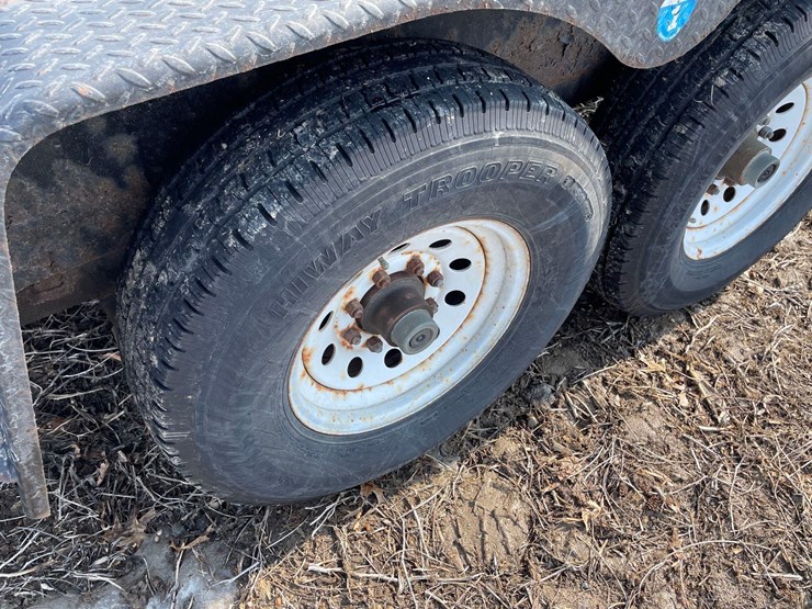 tag-#211,-16'-interstate-trailer-image-10