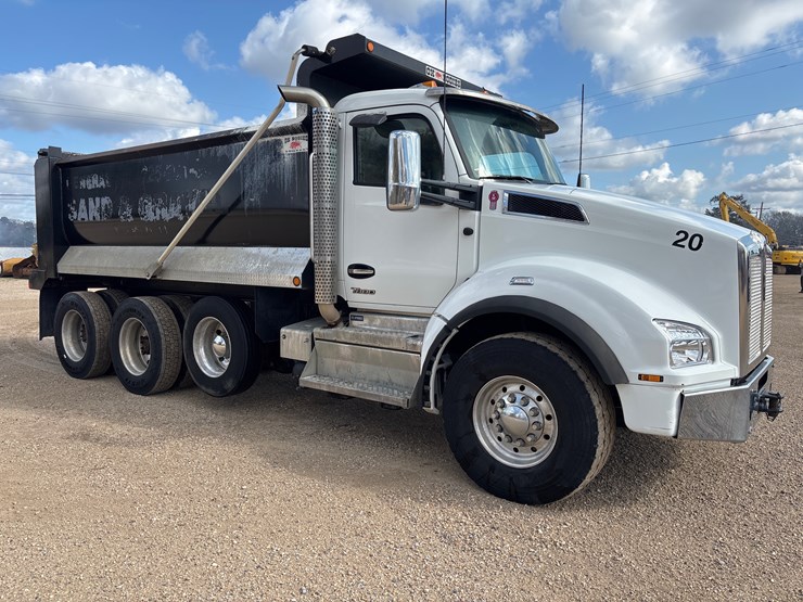 2024-kenworth-t880-image-2