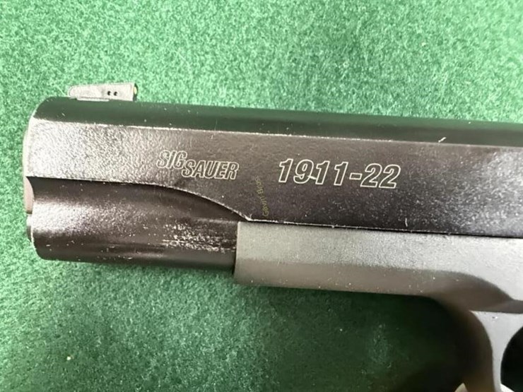 german-sig-sauer-mdl.1911-22-22lr-pistol-image-7