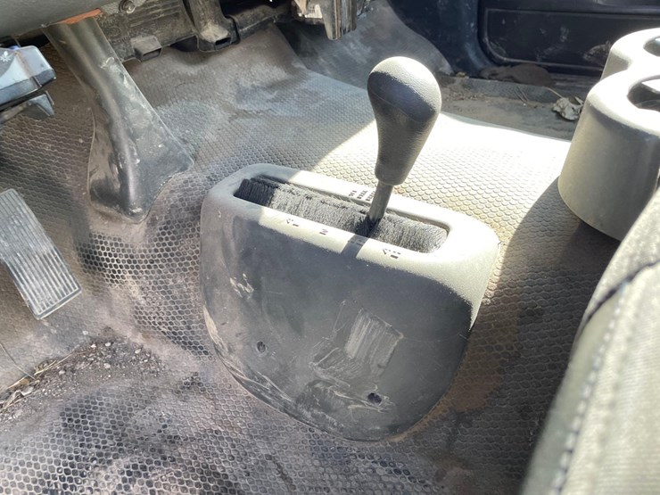 2007-chevrolet-3500-image-17