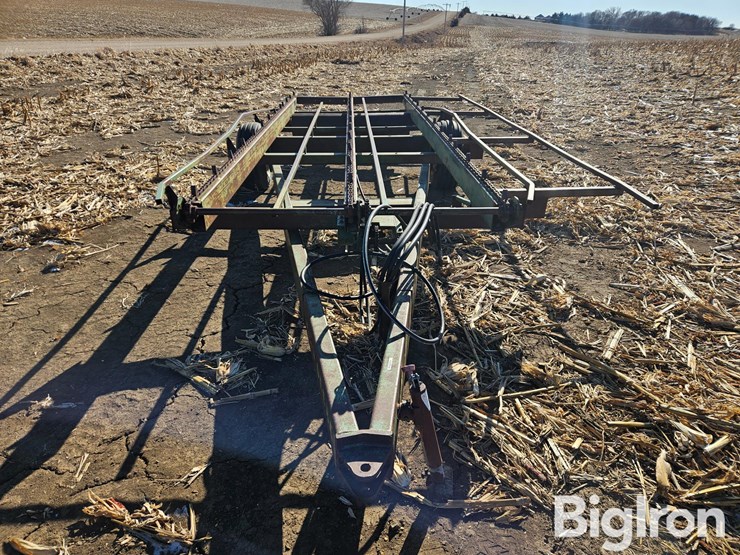 john-deere-200-image-2