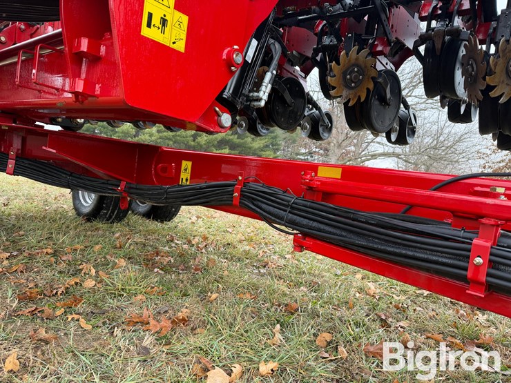 2013-case-ih-1245-image-11