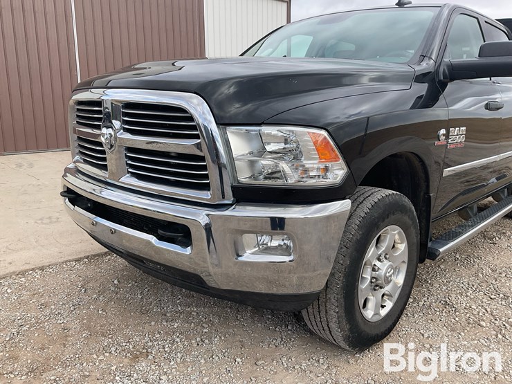 2016-ram-2500-hd-image-11