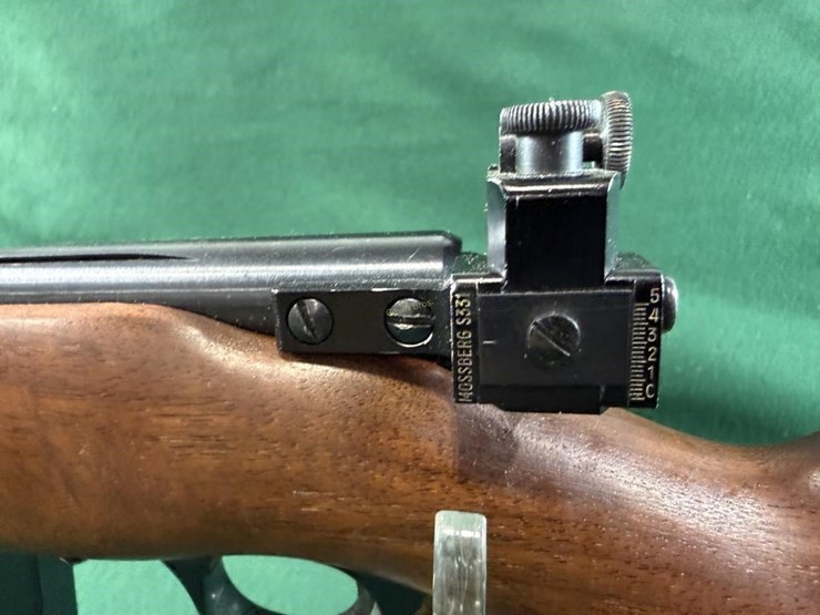 mossberg-mdl.144lsb-22lr-rifle-image-10