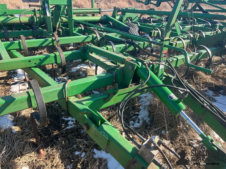 john-deere-44-image-15