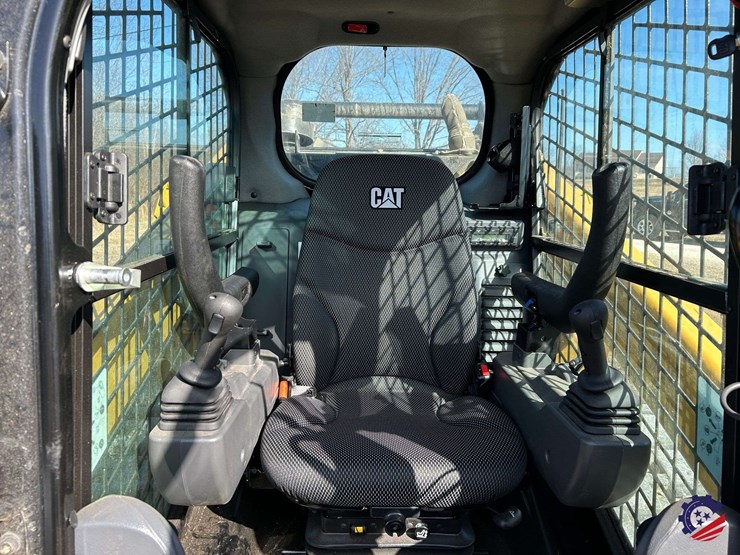 2023-caterpillar-299d3-xe-land-management-image-38