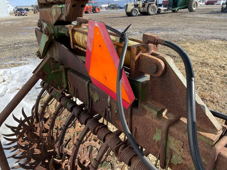 john-deere-400-image-9