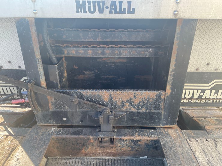 2016-muv-all-detach-image-7