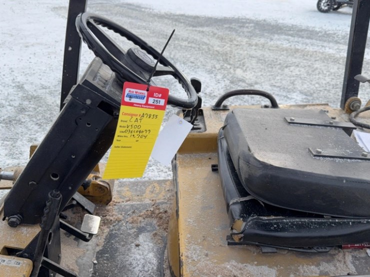 caterpillar-v50d-image-11