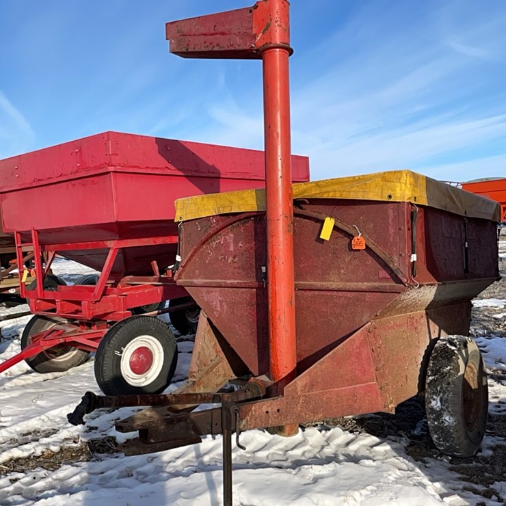 Tag #495, Case Helix wagon w/auger