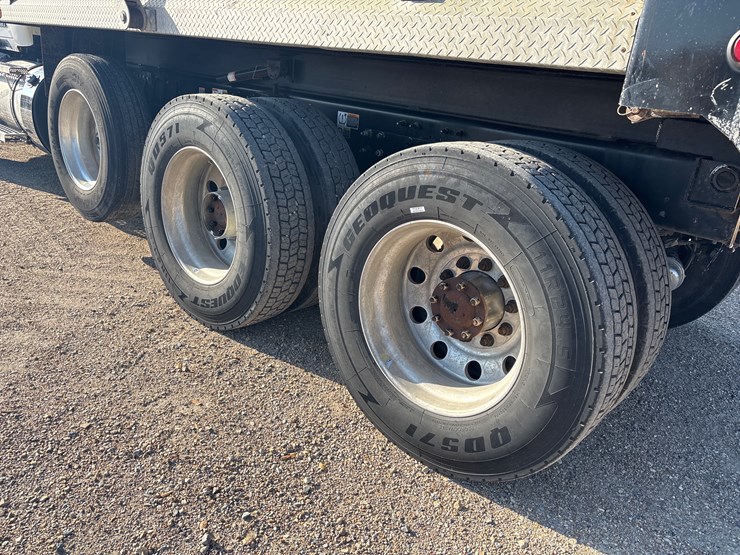 #250-•-2024-kenworth-t880-dump-truck-|-title-delay-image-5