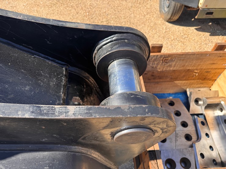 #2760-•-2018-shearcore-fortress-sf75r-rotating-shear-image-24