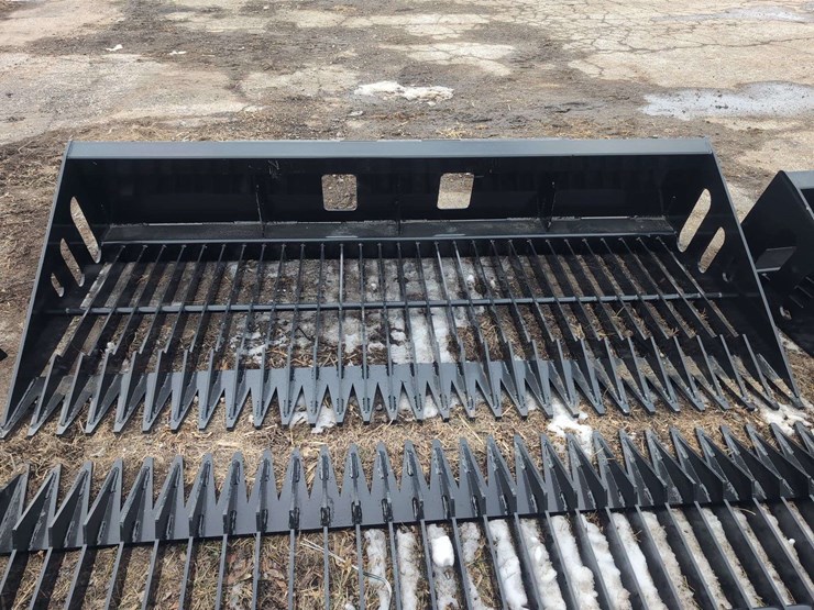 (1)-wolverine-84"-skid-steer-screening-bucket-sb84-image-1