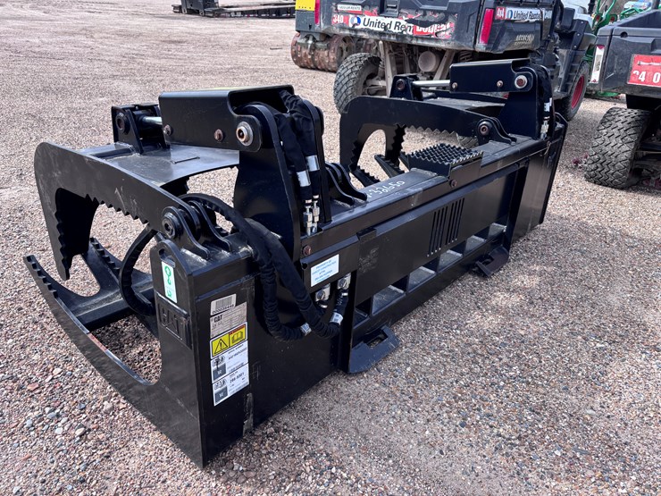 #2795-•-unused-caterpillar-grapple-bucket-image-6