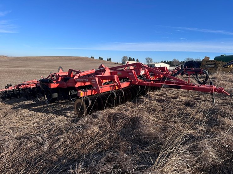 2013-kuhn-krause-dominator-image-2