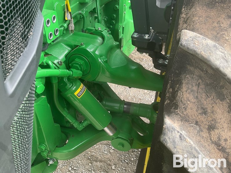 2021-john-deere-8r-340-image-15