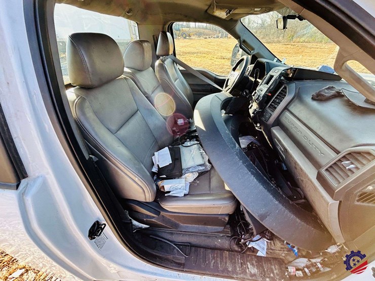 2018-ford-f550-image-34