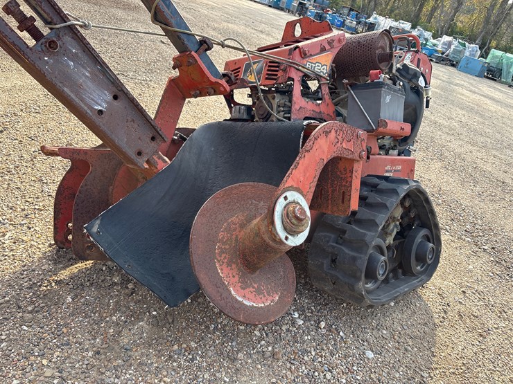 ditch-witch-rt24-image-4