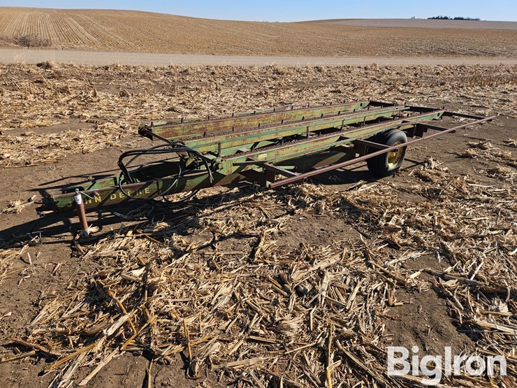 john-deere-200-image-1