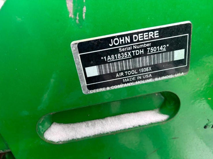 2015-john-deere-1835-image-27
