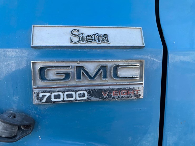 1979-gmc-7000-image-3