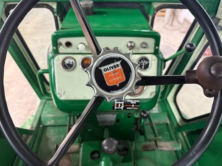 1966-oliver-1650-image-5