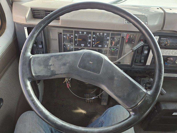 2001-international-2001-image-31