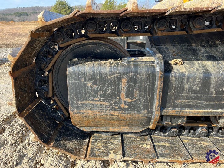 2018-caterpillar-326fl-image-8