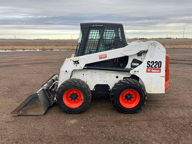 bobcat-s220-image-7