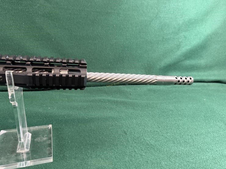 vapor-trail-vpr-15-224-valkyrie-rifle-image-12