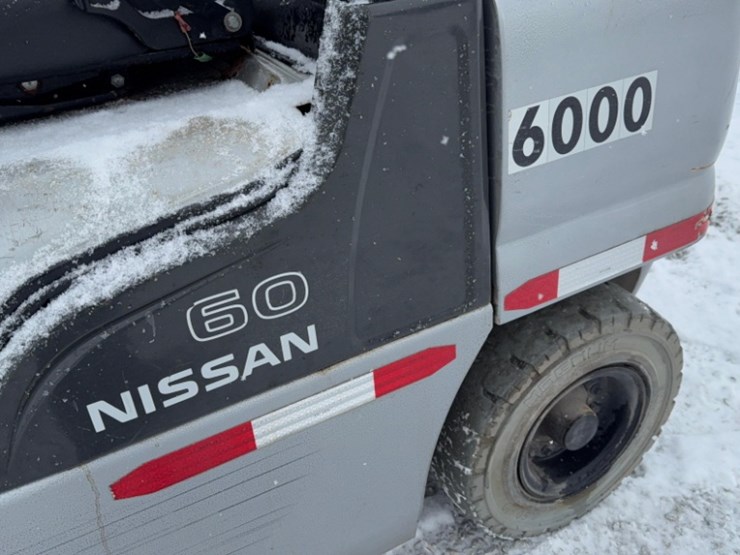 nissan-model-60-sn#-f811013-15,237hrs-40"-forks-image-23